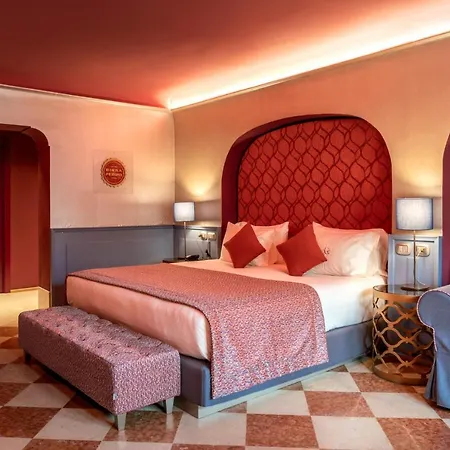 Excess Boutique & Private - Adults Only 5*
