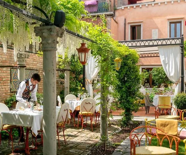 Hotel Excess Boutique & Private - Adults Only