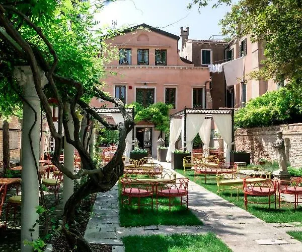 Excess Boutique & Private - Adults Only